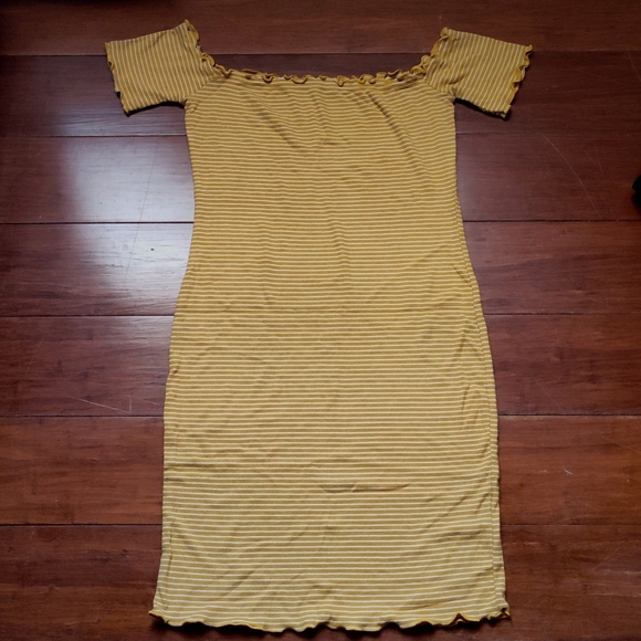 Dress - Picture 1 of 1